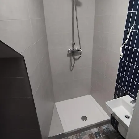 מלון The Stable Loft At Troysgate *